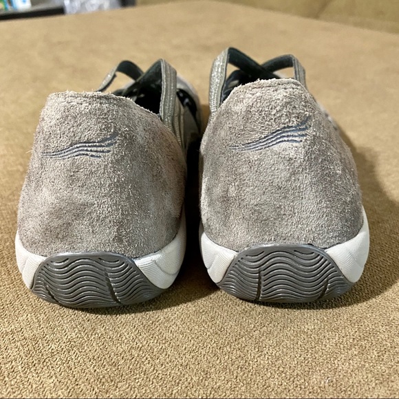 Dansko Hilde grey metallic slip on walking shoe - Picture 6 of 14